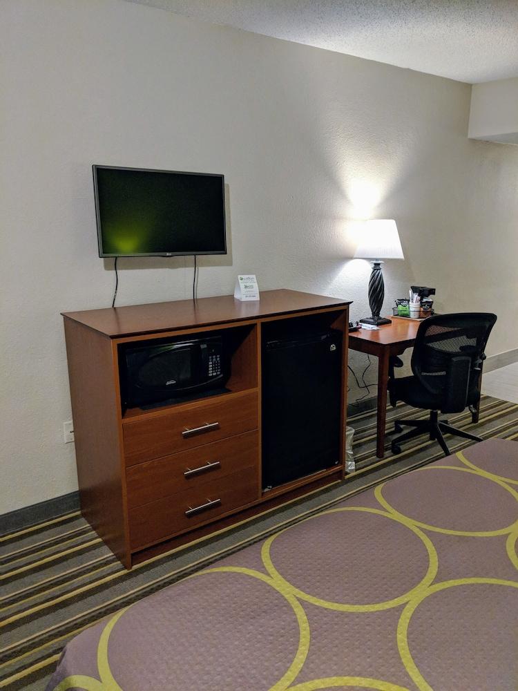 Super 8 By Wyndham Lake City Ngoại thất bức ảnh